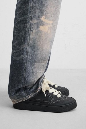 Обувь ЦВЕТ как на первом фото Широкие кроссовки с макси-шнурками (SNEAKER MIT WEITEM SCHNITT UND MAXI-SCHN?RSENKELN) Спортивная обувь в стиле скейтбординга. Верх изготовлен из комбинации деталей и мат