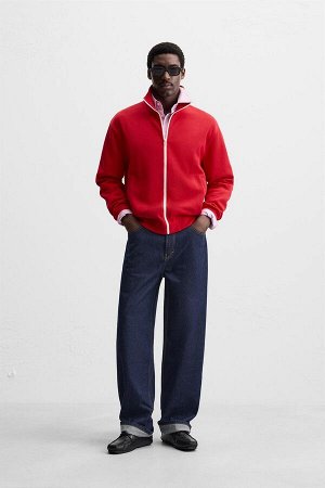 Свитшот ЦВЕТ как на первом фото Толстовка на молнии с текстурой (SWEATSHIRT MIT REISSVERSCHLUSS UND STRUKTUR) Свитшот свободного кроя из фактурной ткани. Высокий воротник и длинные рукава. Передние ка