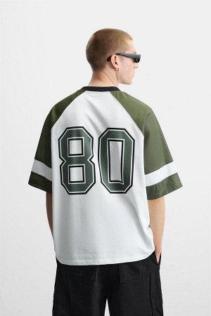 Футбока ЦВЕТ как на первом фото ФУТБОЛКА В РЕТРО-СТИЛЕ (RETRO-FUSSBALL-T-SHIRT) Футболка свободного кроя из комбинированного материала. Круглый вырез и рукава длиной 3/4. Контрастные принты спереди и 
