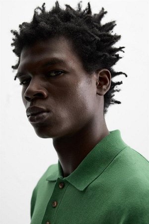 Трикотаж ЦВЕТ как на первом фото РУБАШКА-ПОЛО ИЗ СТЕРТОГО ХЛОПКА (POLOSHIRT AUS BAUMWOLLE MIT VERWASCHENER OPTIK) Рубашка-поло прямого кроя из хлопчатобумажного трикотажа. Отложной воротник, застежка 