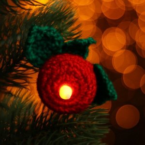 Набор для создания новогодней подвески со светом «Свечка»