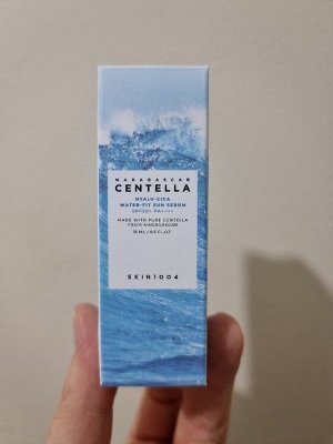 Сыворотка солнцезащитная 15мл, SKIN1004 Madagascar centella hyalu-cica water-fit SPF50+PA++++