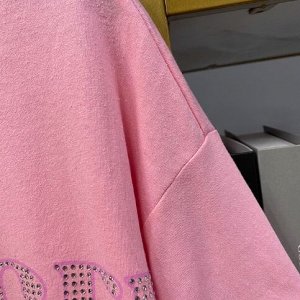 Футболка хлопковая с круглым вырезом и мультяшным принтом и стразами, розовый