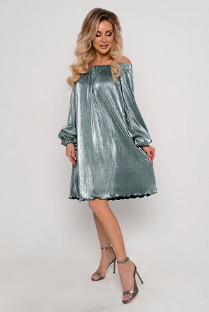 Платье Ткань: плательно-блузочного ассортимента, тонкая, гладкая, структурирована в виде "гофре".

Состав: полиэстер 92%, эластан 8%
Цвет платья: напыление на изумрудную зелень
Нарядное сияющее платье