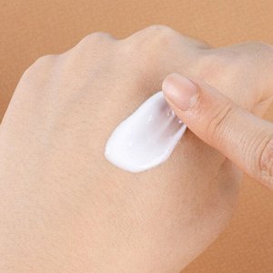 Jigott Восстанавливающий крем для лица с муцином улитки / Snail Reparing Cream, 100 мл