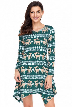 Зеленое платье-туника с рождественским принтом и асимметричным низом