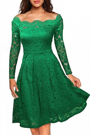 Зеленое кружевное платье А-силуэта с открытыми плечами и фигурным декольте