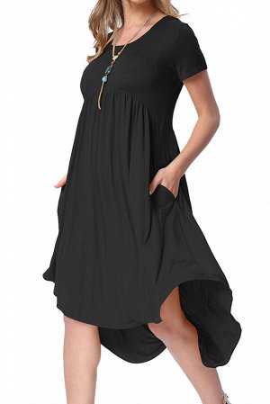 Черное платье с широкой удлиненной сзади юбкой и карманами