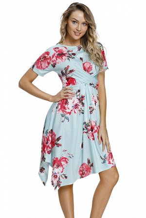 Ментоловое в цветы платье со сборками на лифе и асимметричной юбкой