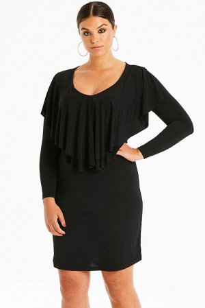 Черное платье-футляр с широким воланом-пончо