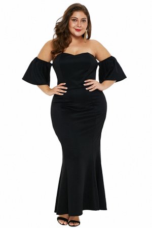 Черное платье-русалка с открытыми плечами и спущенными рукавами-воланами