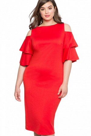 Красное платье-футляр с вырезами на плечах и воланами на рукавах