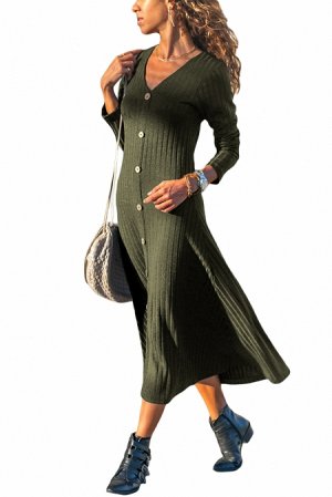 Защитно-зеленое вязаное платье с длинным рукавом и застежкой на пуговицы