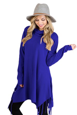 Ярко-синяя блуза-туника с высоким отворачивающимся воротом и бахромой