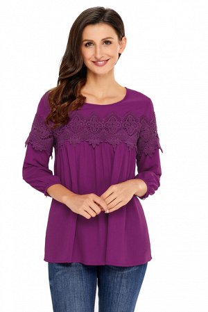 Фиолетовая блуза-бебидолл с кружевом на груди и рукавах