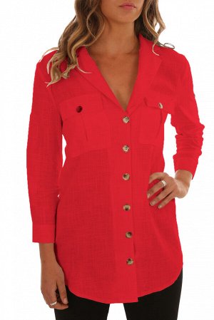 Ярко-красная блуза на пуговицах и с нагрудными карманами