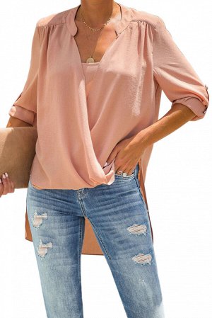 Розовая удлиненная сзади блуза с запахом и хлястиками на рукавах