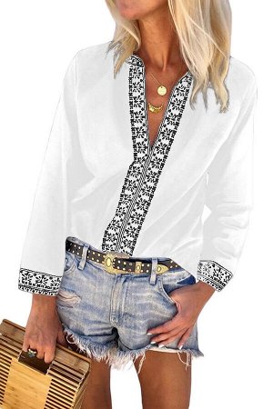 Белая блузка с орнаментом-окантовкой в стиле ретро
