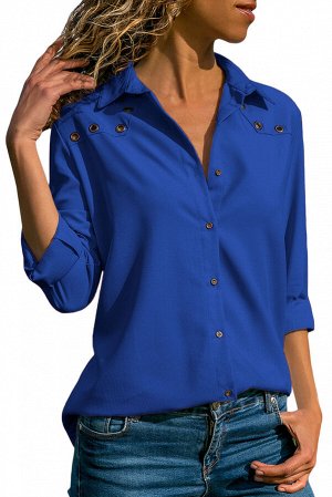 Синяя удлиненная сзади блузка на пуговицах