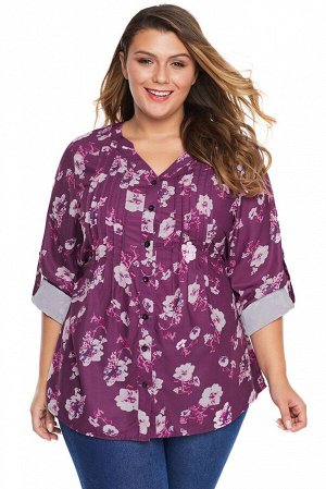 Лиловая приталенная блузка с цветочным узором и хлястиками на рукавах