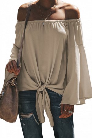 Бежевая блуза с открытыми плечами, длинными расклешенными рукавами и завязками на талии