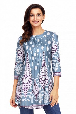 Голубая блуза со стилизованным лиловым растительным принтом