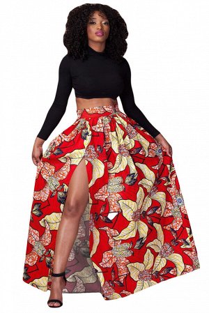 Расклешенная юбка макси с узором из бежевых цветов на красном фоне и высоким разрезом