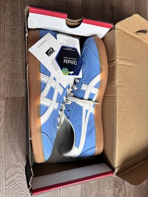 Новые кроссовки Asics Onitsuka Tiger 39 р-р