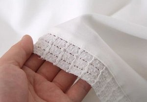 Футболка трикотажная с круглым вырезом и асимметричным подолом с кружевной отделкой, белый