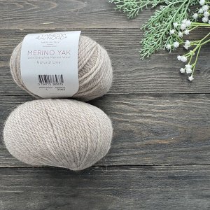 Пряжа Merino Yak Шерсть мериноса 70%, альпака 15%, як 15%, 50 гр/115 м