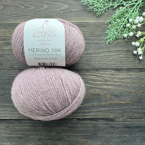 Пряжа Merino Yak Шерсть мериноса 70%, альпака 15%, як 15%, 50 гр/115 м