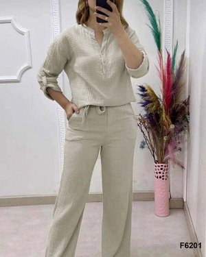 Костюм женский на 48-50 р