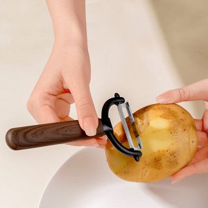 Овощечистка "Венге" с ручкой под дерево