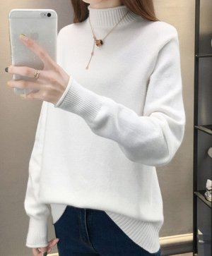 Женский свитер цвет белый