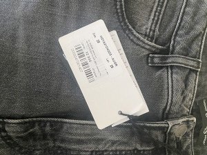 Джинсы GUESS 46р за пол цены)