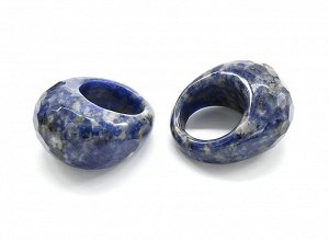 Крупный перстень из Содалита с гранями