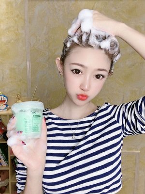 Шампунь-скраб для волос и кожи головы с морской солью TWG Hair Cleansing Cream with Sea Salt