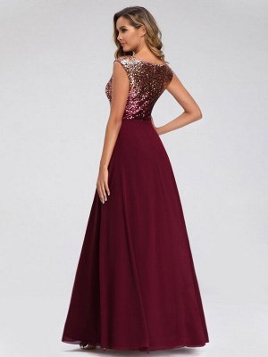 Вечернее длинное бордовое платье с V-образным вырезом и блестками