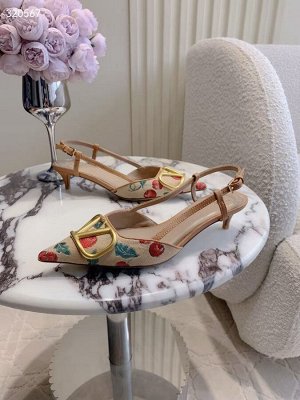 Босоножки женские кожаные