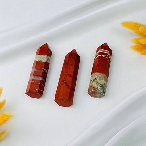 Кристалл из кирпичной Яшмы