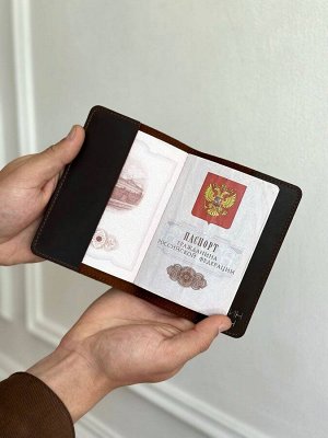 Кожаная обложка на паспорт