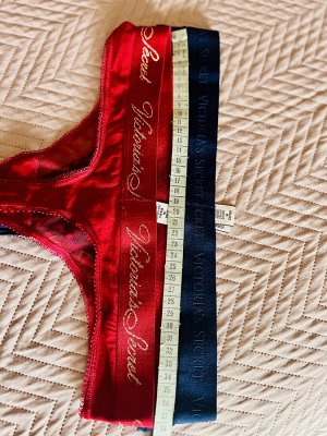 Трусики Victoria’s Secret Thong Panty