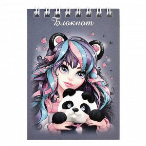 Блокнот А7, 40 л., клетка, гребень, обл. мелов. карт., выб. УФ-лак с глиттером "Девушка" Феникс +