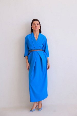 Платье в голубом оттенке
