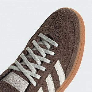 Adidas Handball Spezial — ретро-минимализм с городским характером