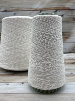 Пряжа для вязания 100 гр., Babywool 100% ягненок мериноса 1500м/100гр Белый