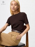 UNIQLO - свитер из ультратонкой мериносовой шерсти с 3D-технологией и фактурным рубчиком - 39 DARKBROWN