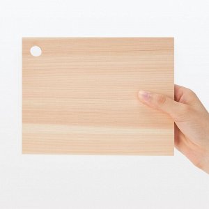 MUJI Hinoki Cutting Board Thin Small – тонкая разделочная доска из японского кипариса (маленькая)