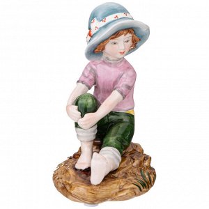 Симпатичная фигурка мальчика, высота 13 см, 1 шт.