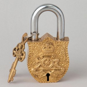 Элегантный декоративный замок с ключами (11,5x5,7 см), 1 шт.